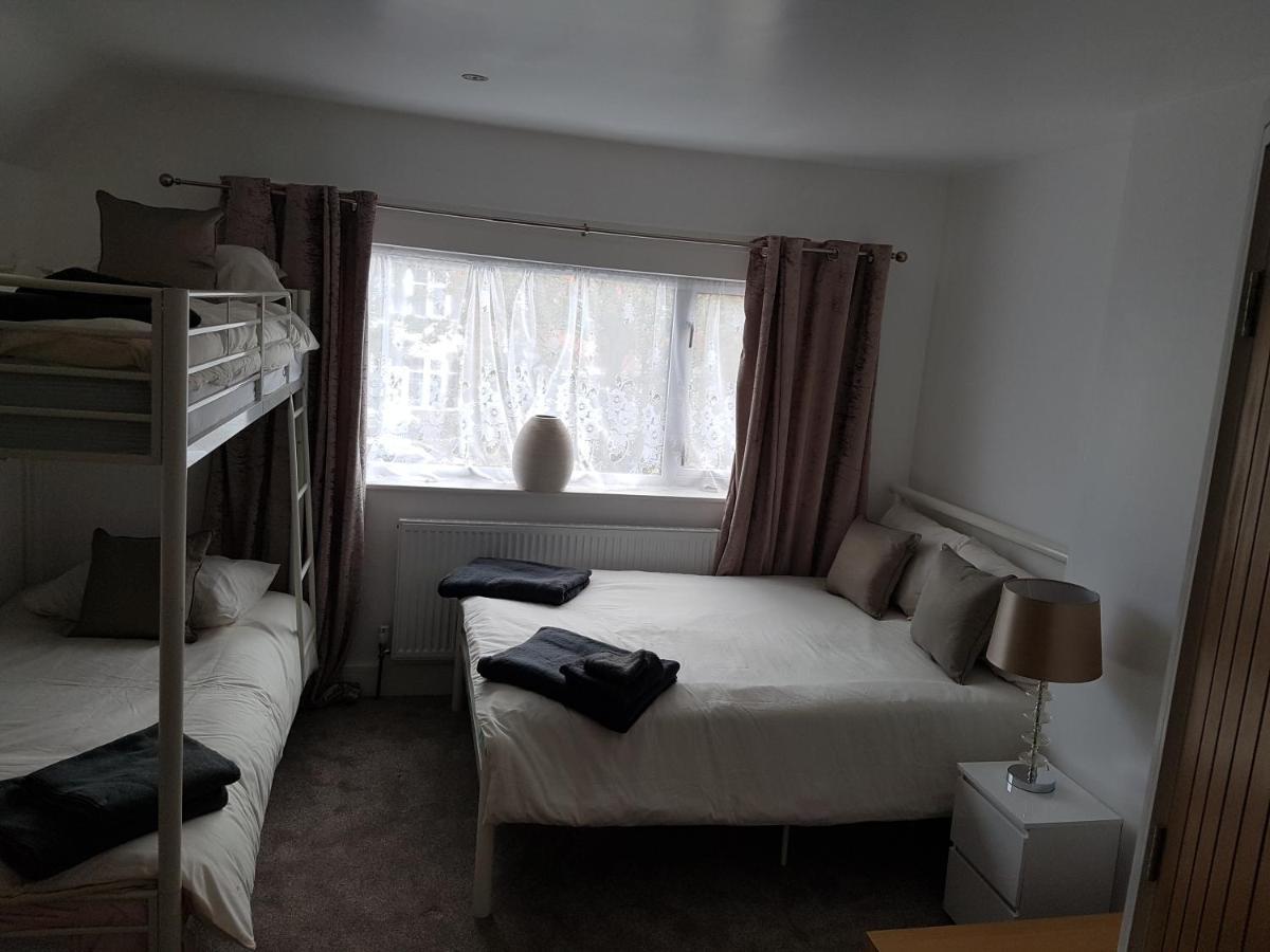 Deluxe Family Room
