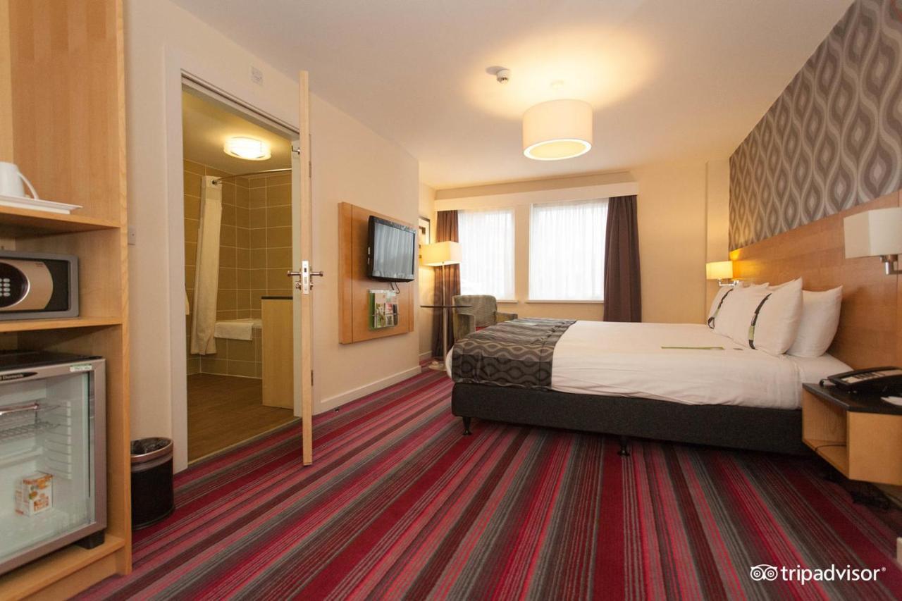 Standard King Room - Disability Access