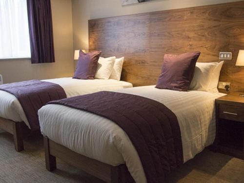 Twin Room with Private Bathroom