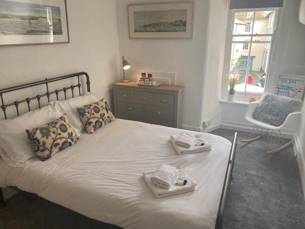Double Room with Separate Private Bathroom