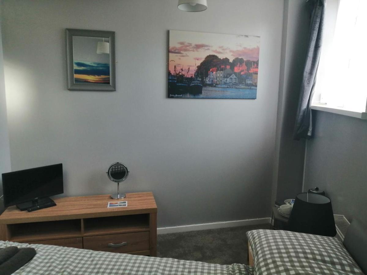 Small Double Room,1593779734:JPEG