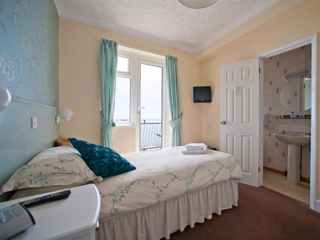 Superior Single Room with Sea View