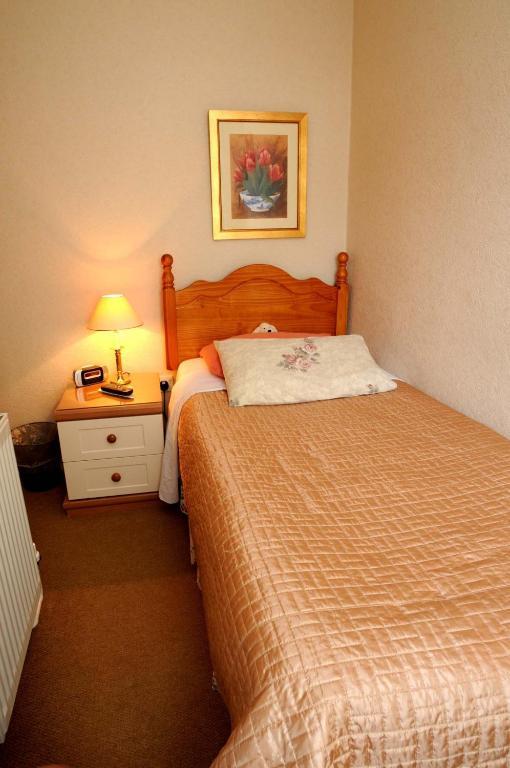 Small Single Room