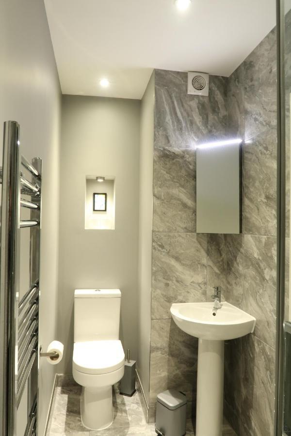 Standard Single Room with Shower