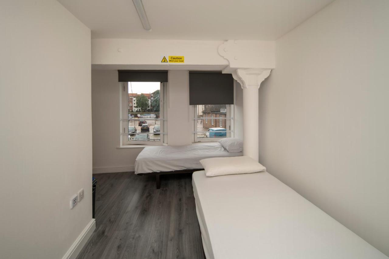 Bed in 2-Bed Mix Dormitory