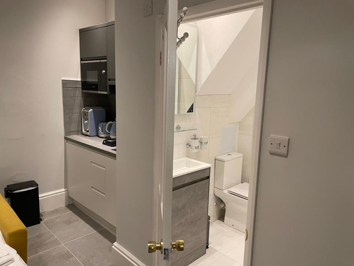 Deluxe King Suite