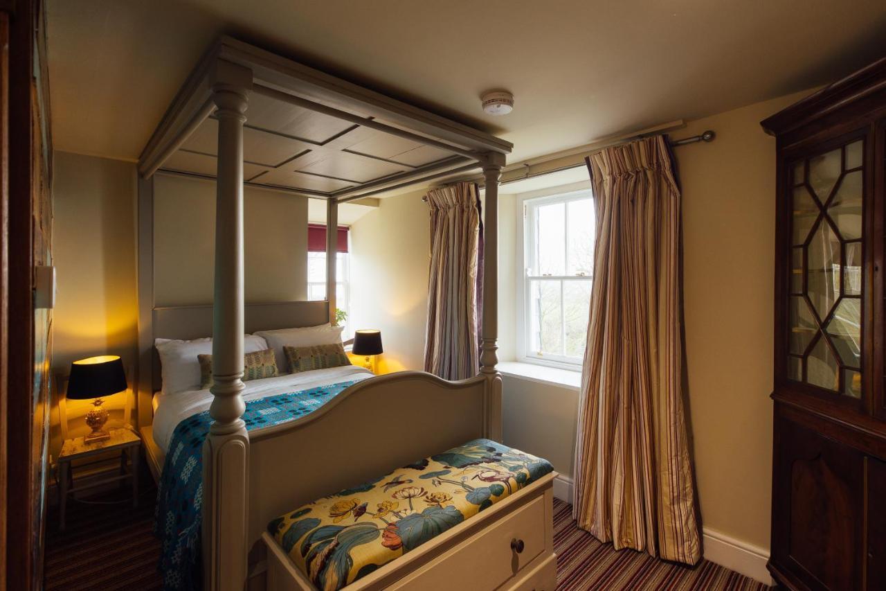 King Room with Mountain View