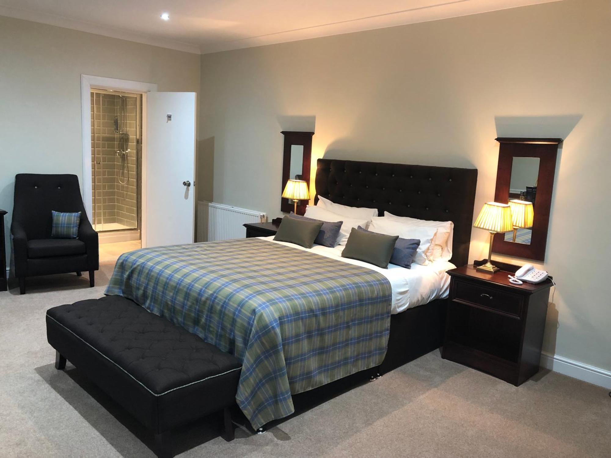 Suite with Mountain View