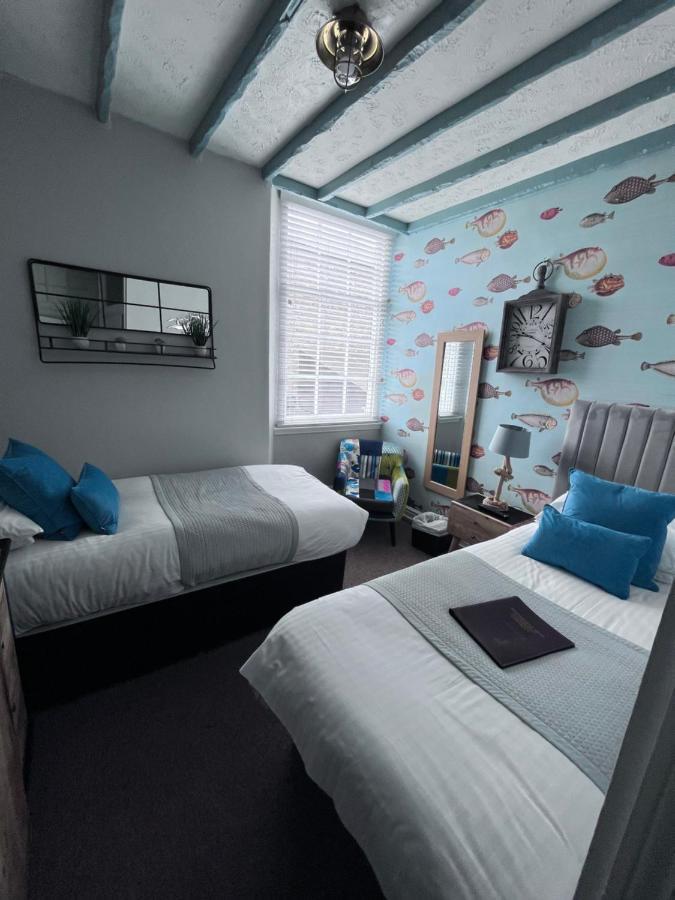 Twin Room - No Dogs