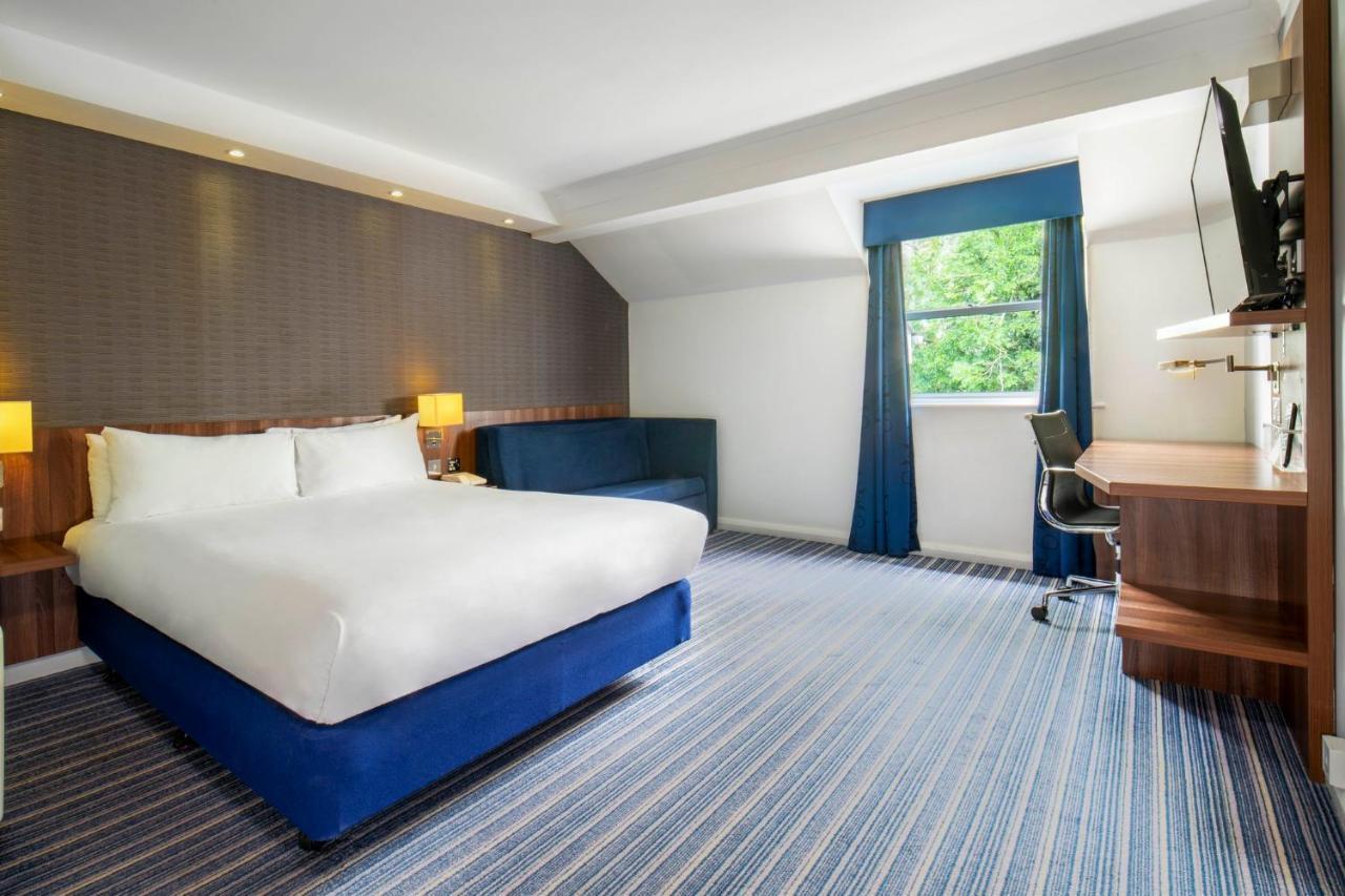Standard Room with Free Hot Breakfast