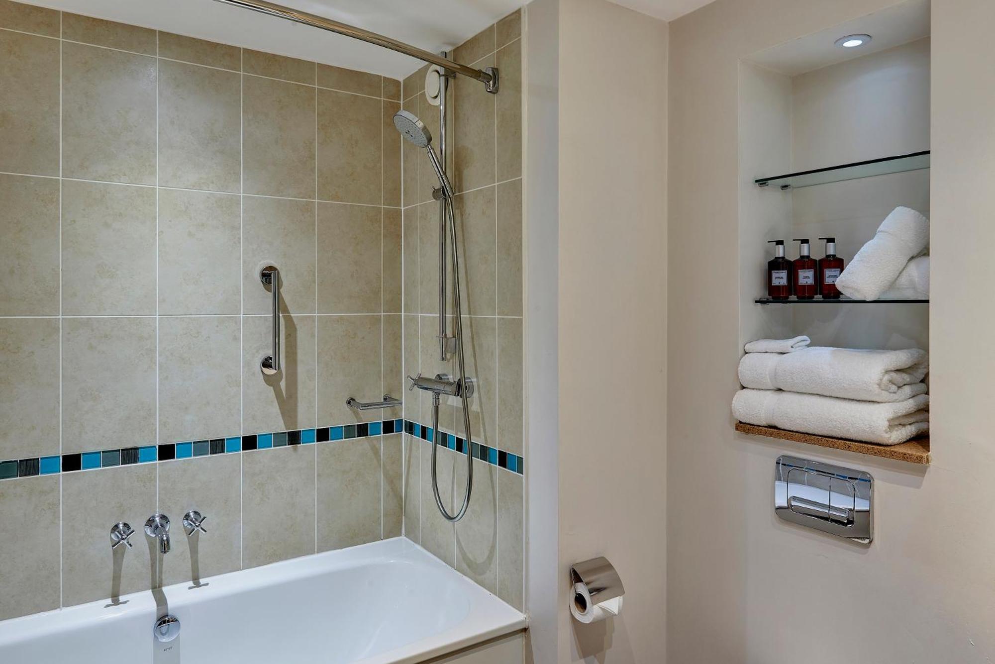 Suite mit 1 Schlafzimmer mit Kingsize-Bett mit Schlafsofa