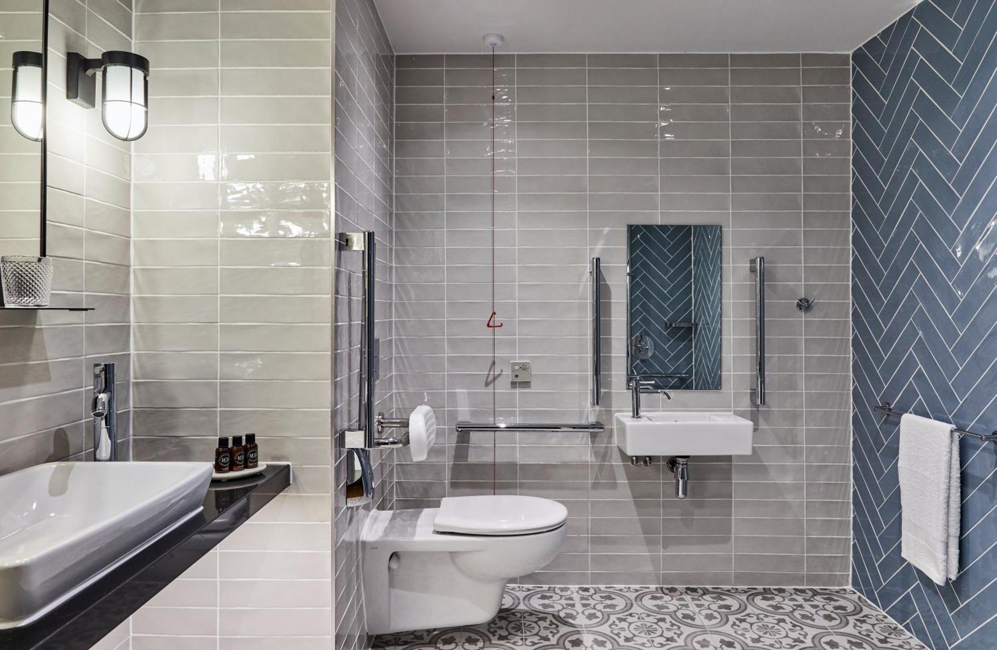 Standard King Room - Disability Access
