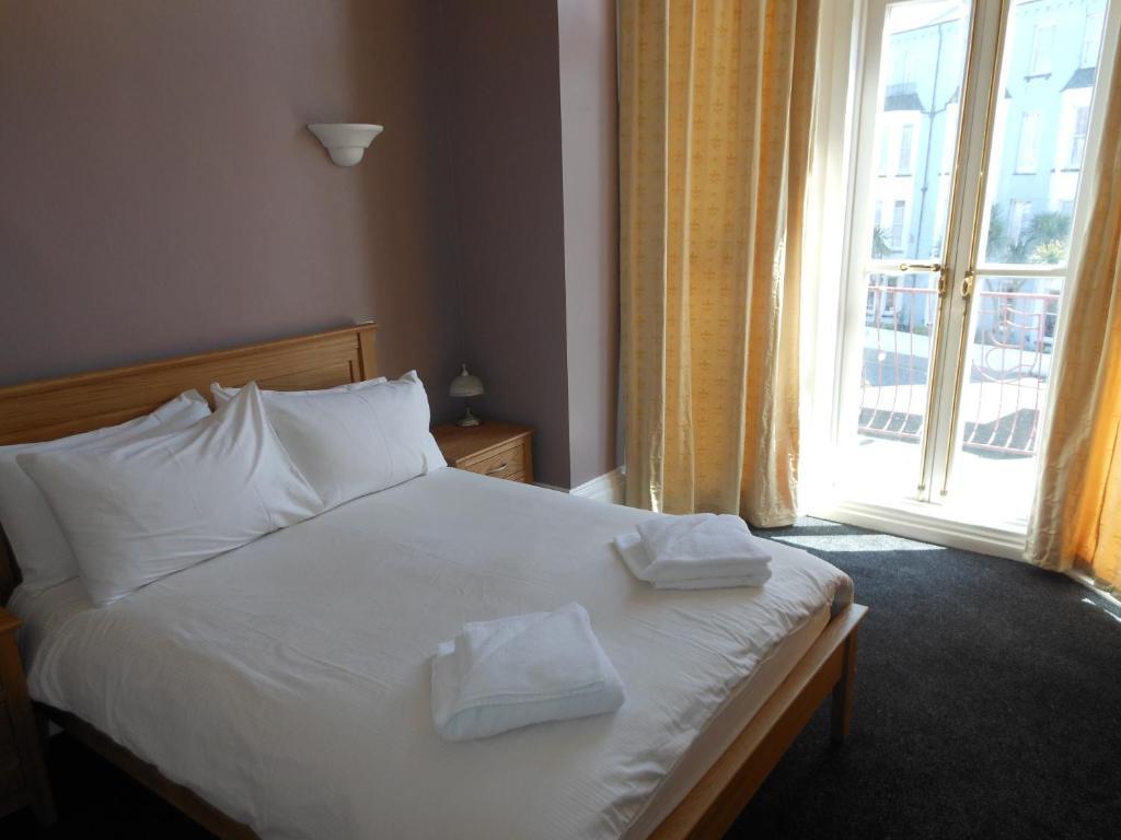 Double Room with Spa Bath