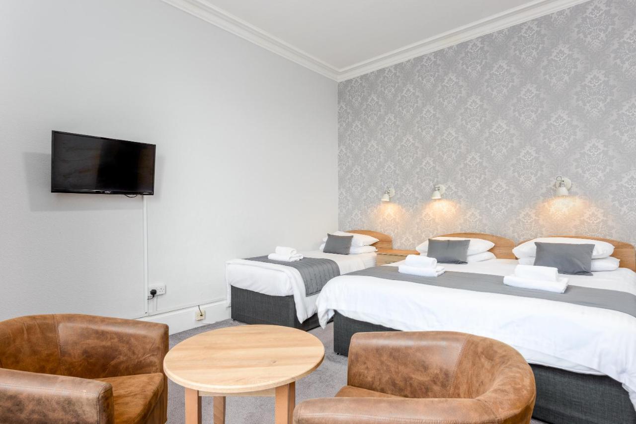 Classic Triple Room,1330389287:JPEG