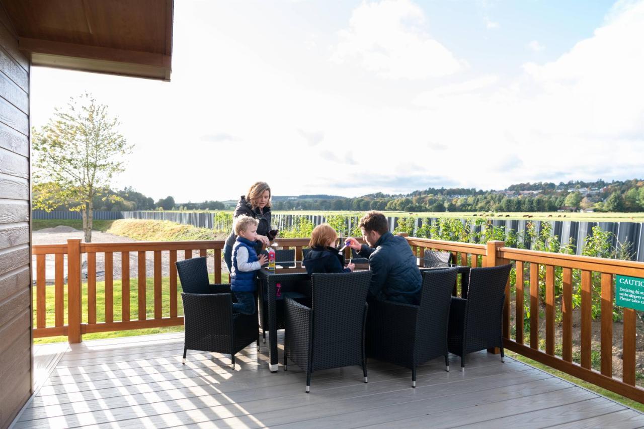 Deluxe Four-Bedroom Lodge,1652772749:JPEG
