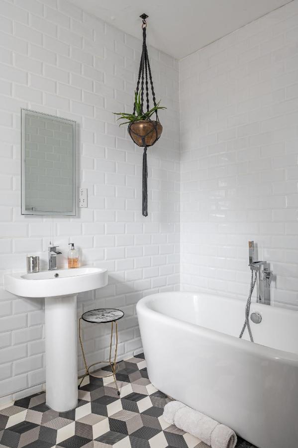 Deluxe Double Room with Bath