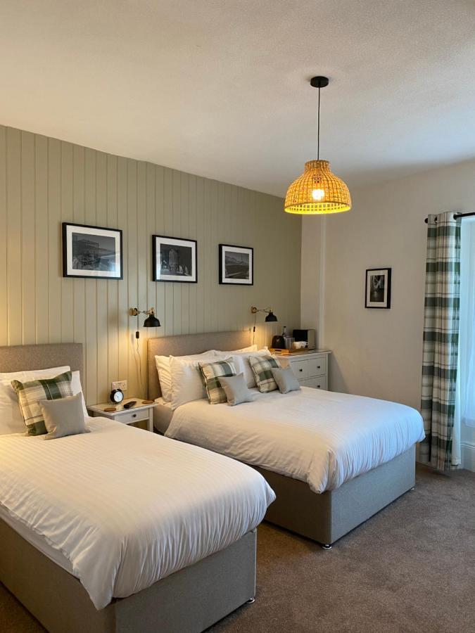 Large Double or Twin Room