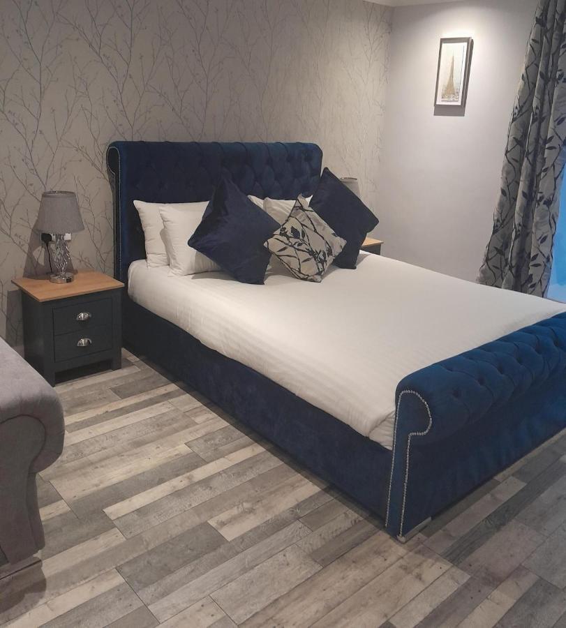 Superior King Room,1402037039:JPEG