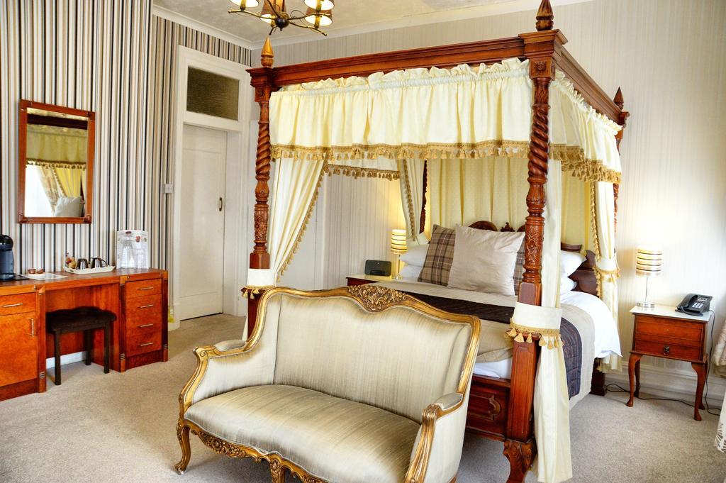 Bridal Suite