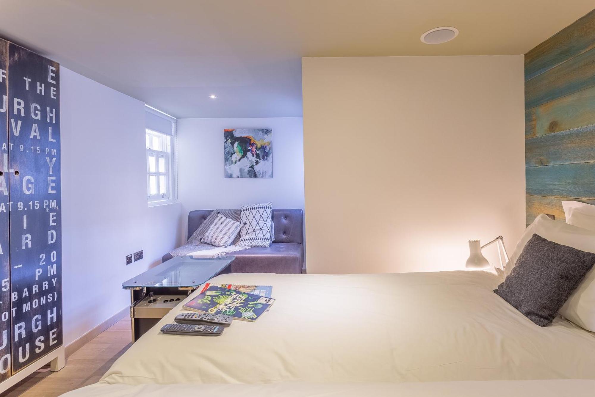 Large Executive Double or Twin Room,1438560115:JPEG