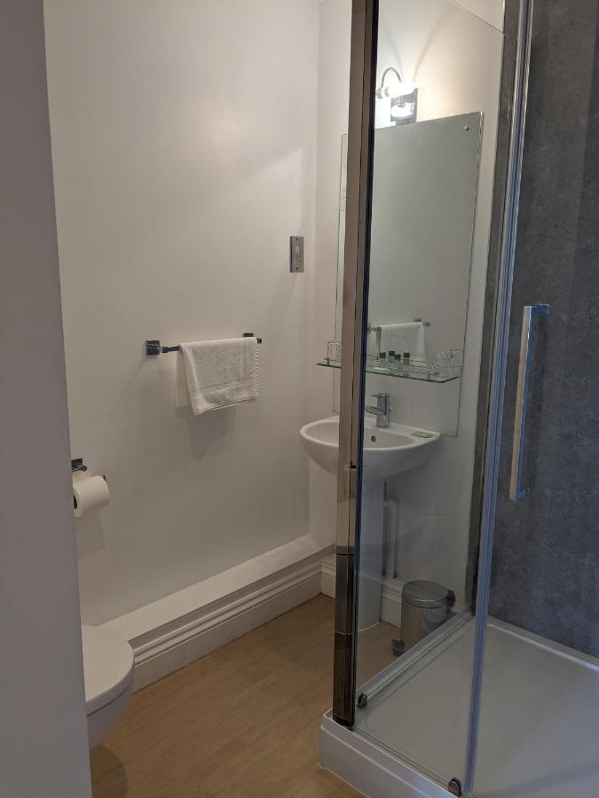 Super King/twin Deluxe Room