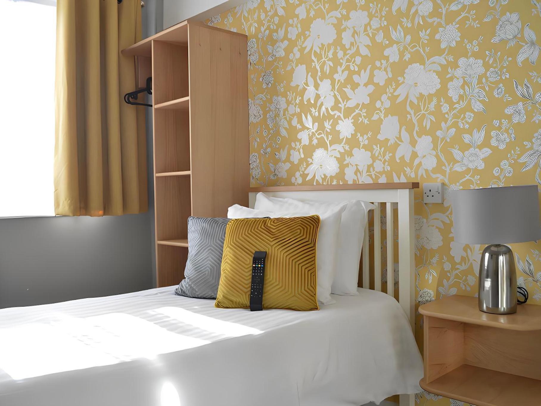 Cosy Single Room,1516328224:JPEG
