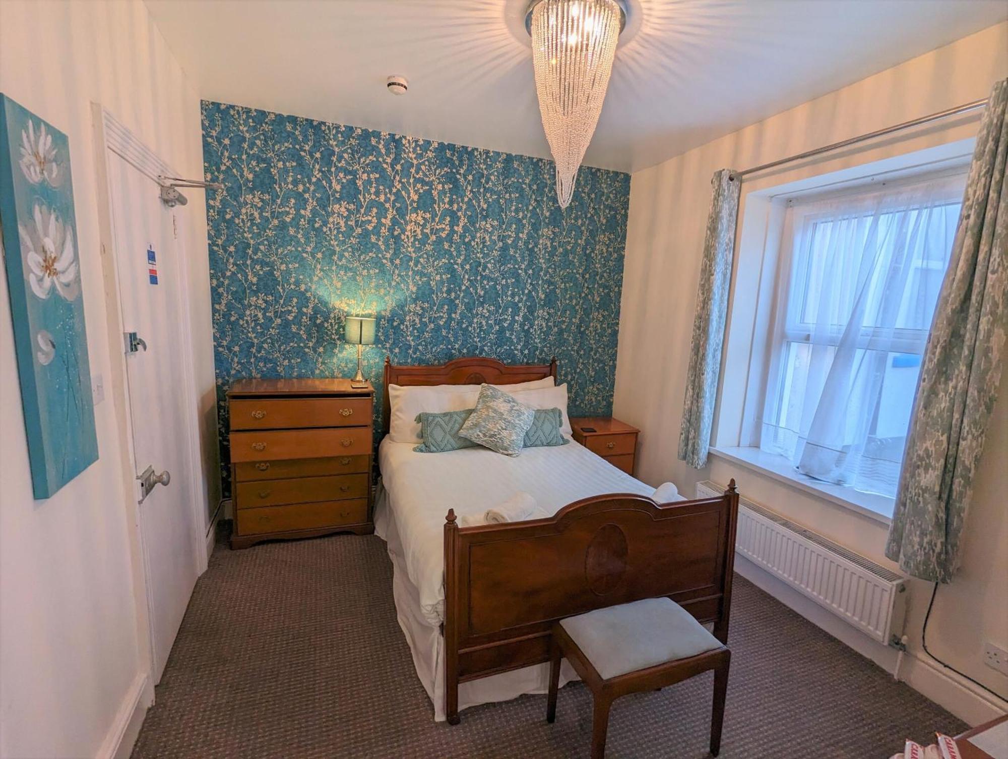 Deluxe Double Room with Bath