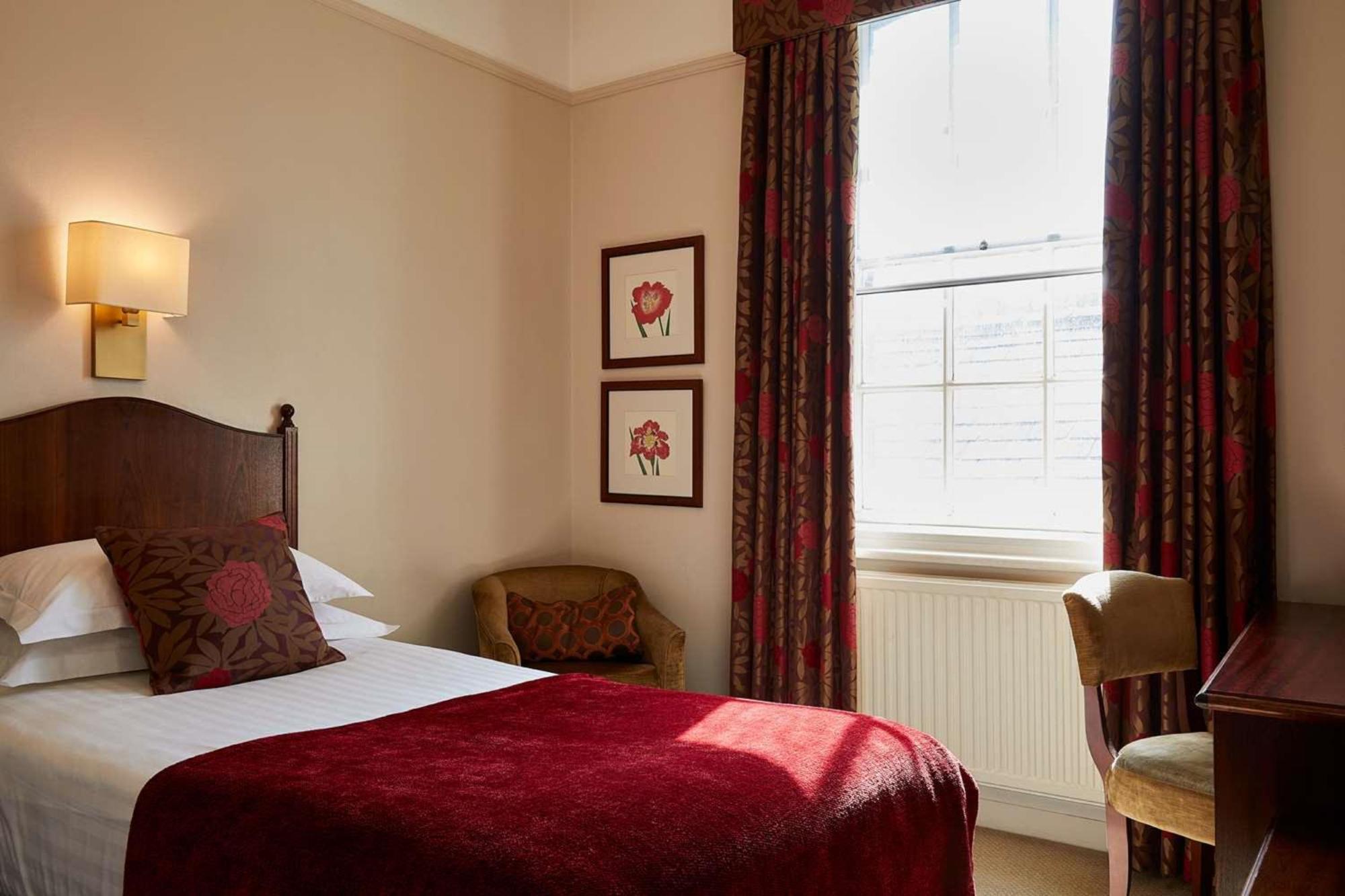 Standard Single Room,972074989:JPEG