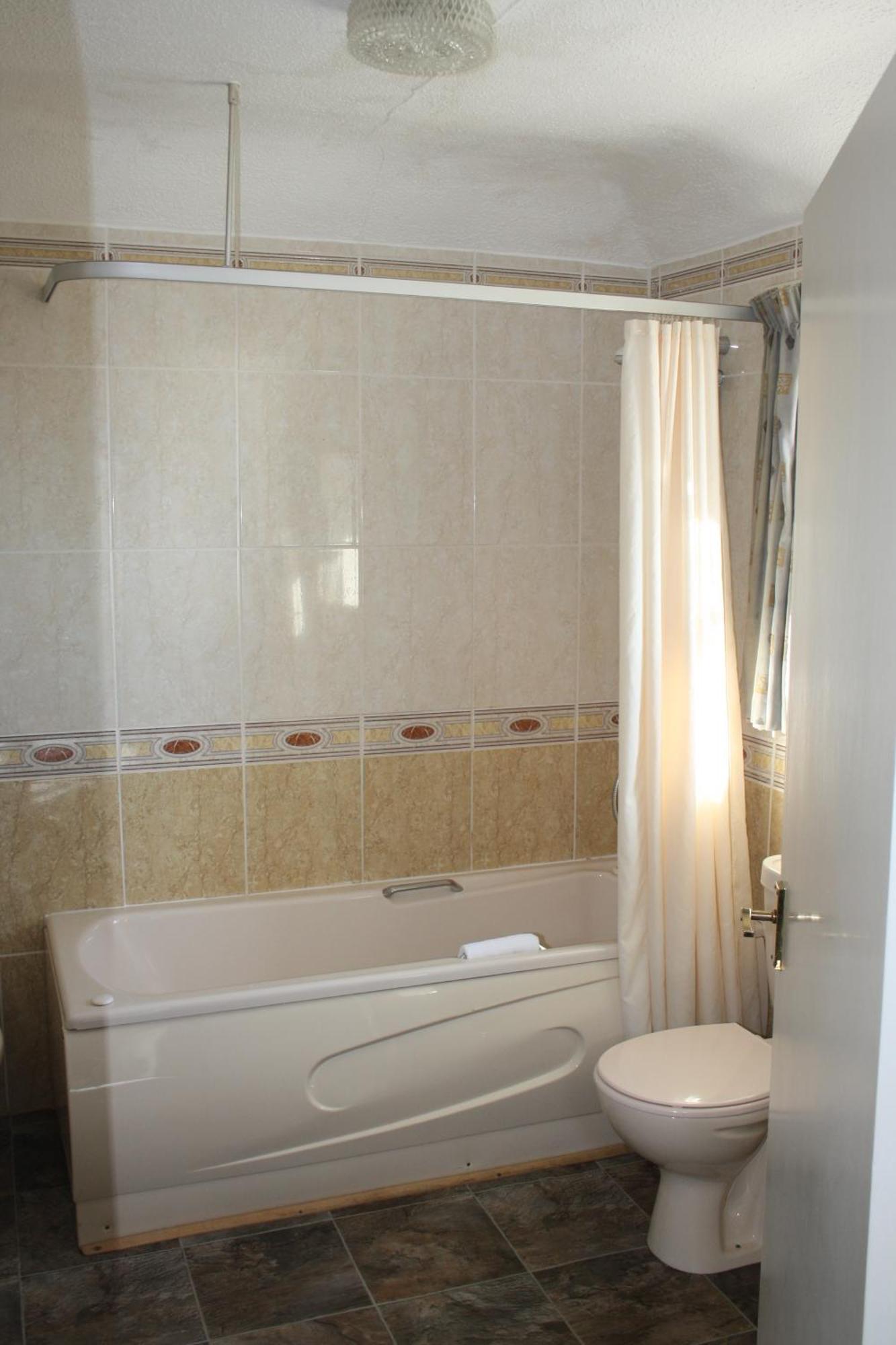 Standard Twin Room with Sea View