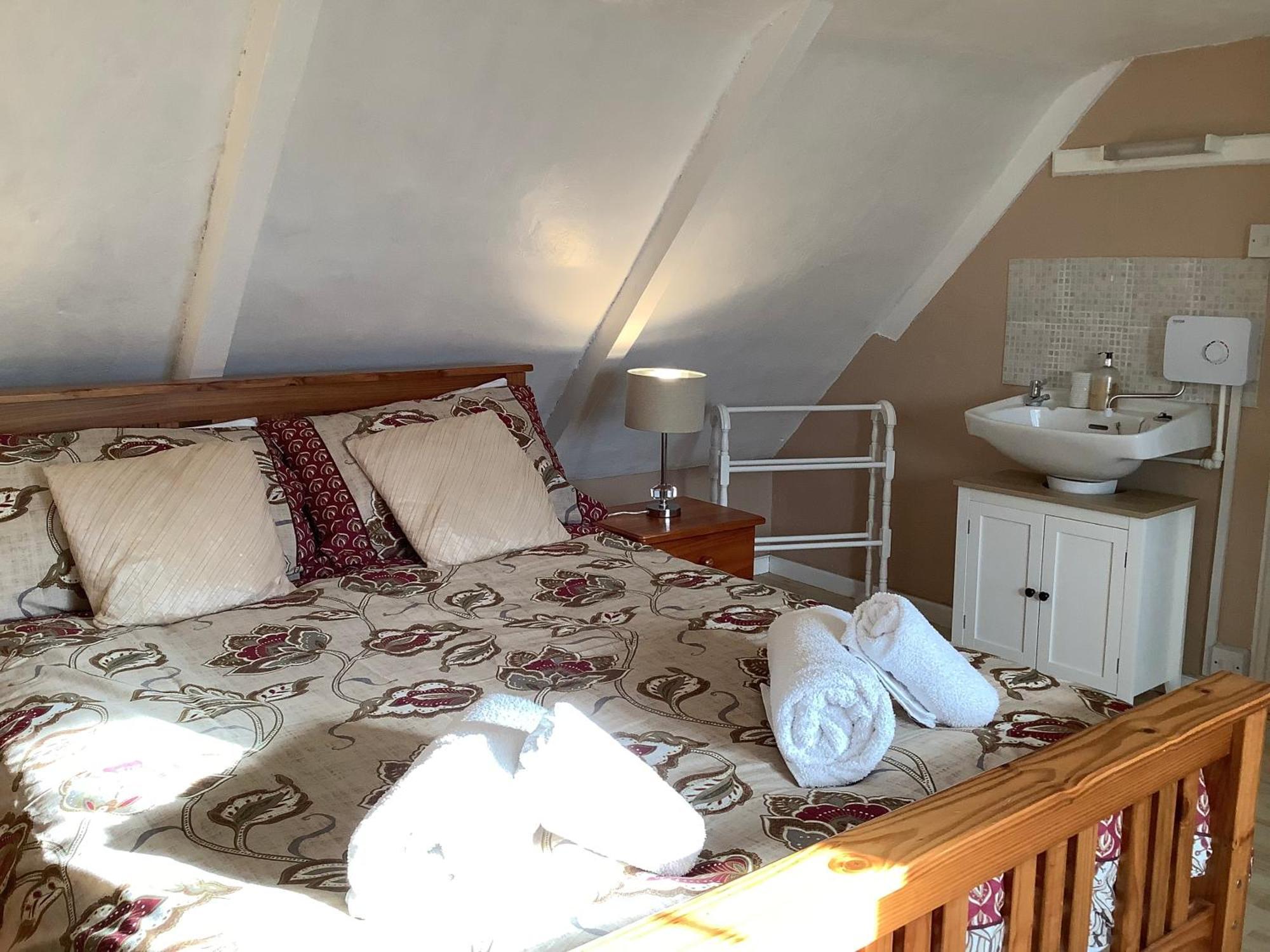 Double Room with Shared Bathroom