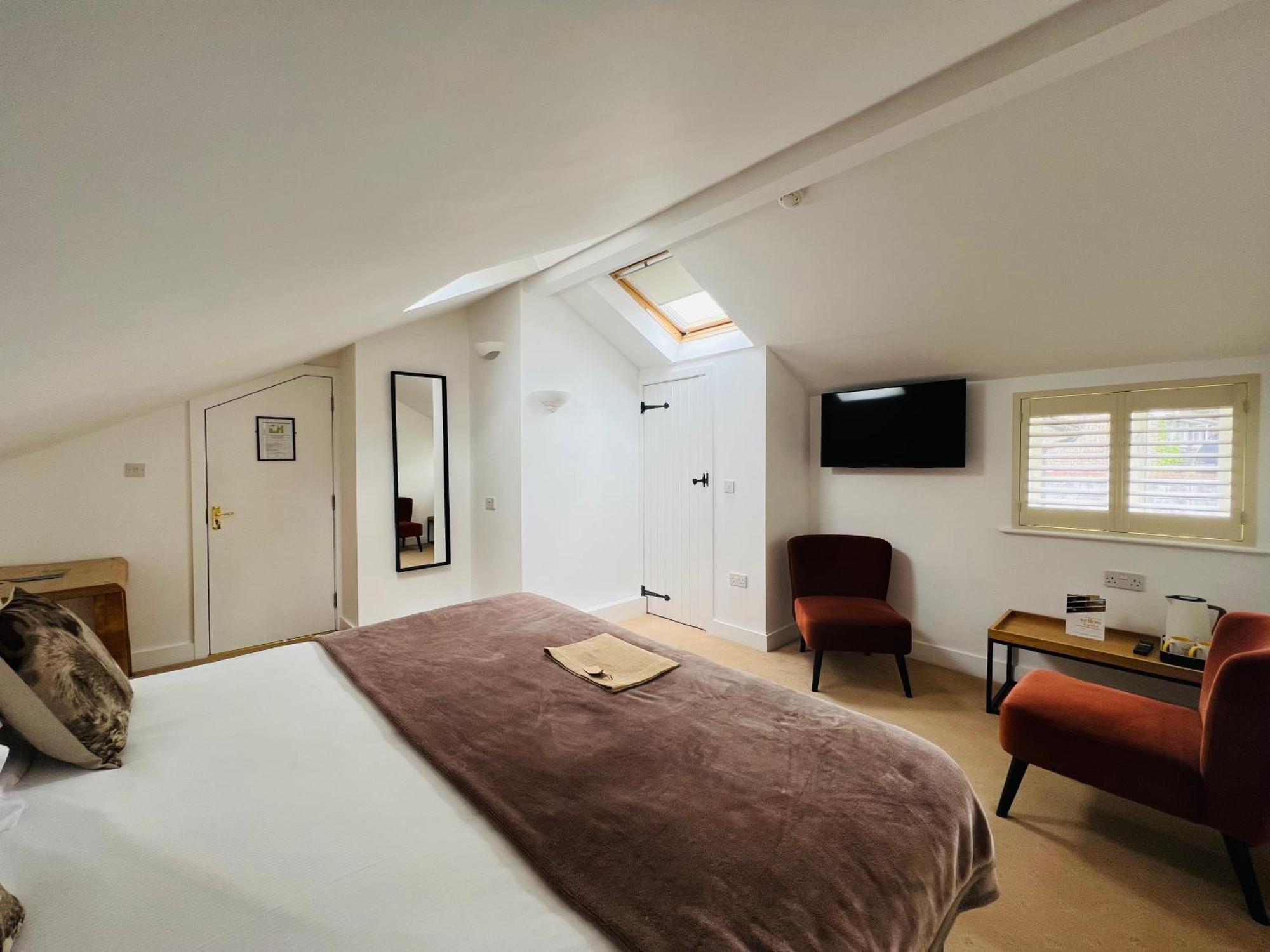 Deluxe Double or Twin Room,1540183327:JPEG