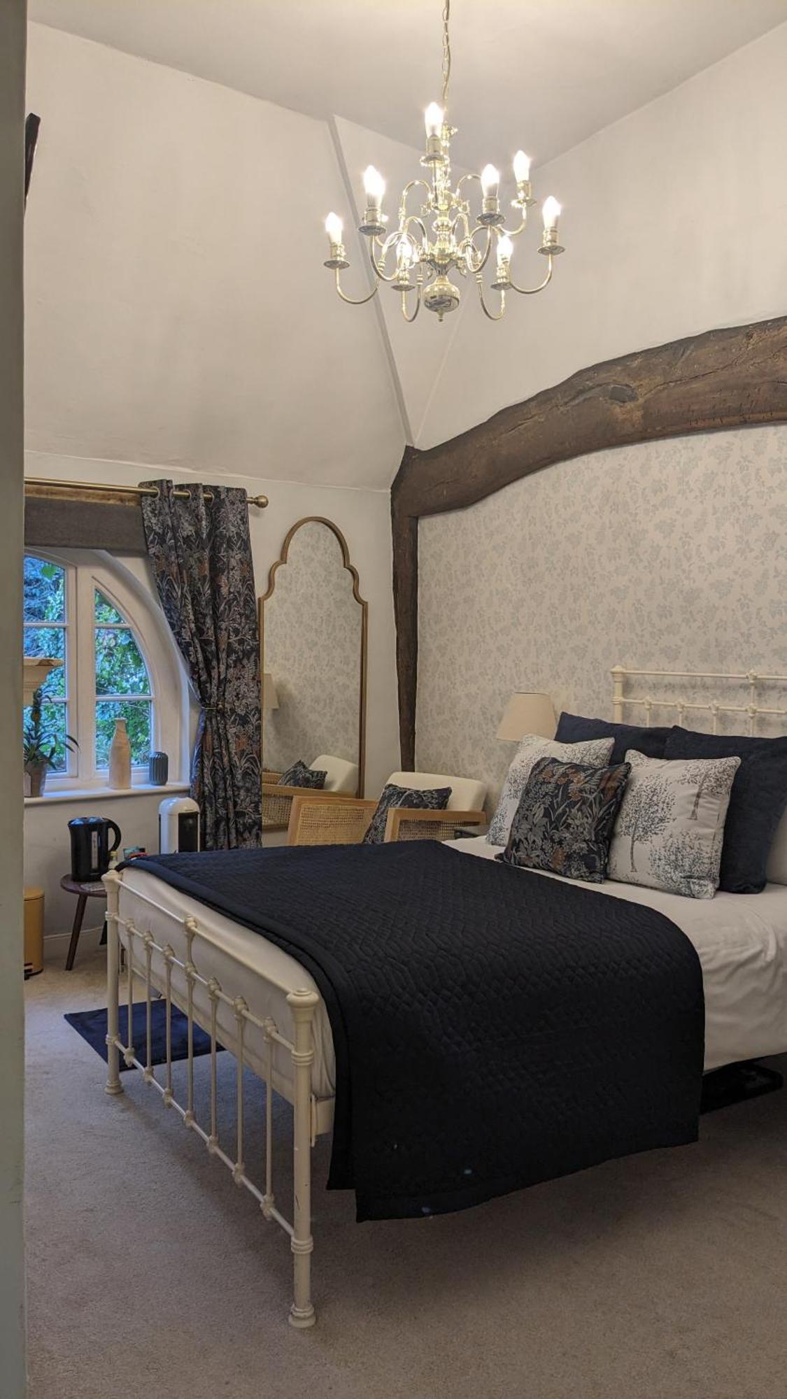 Double Room with External Private Bathroom
