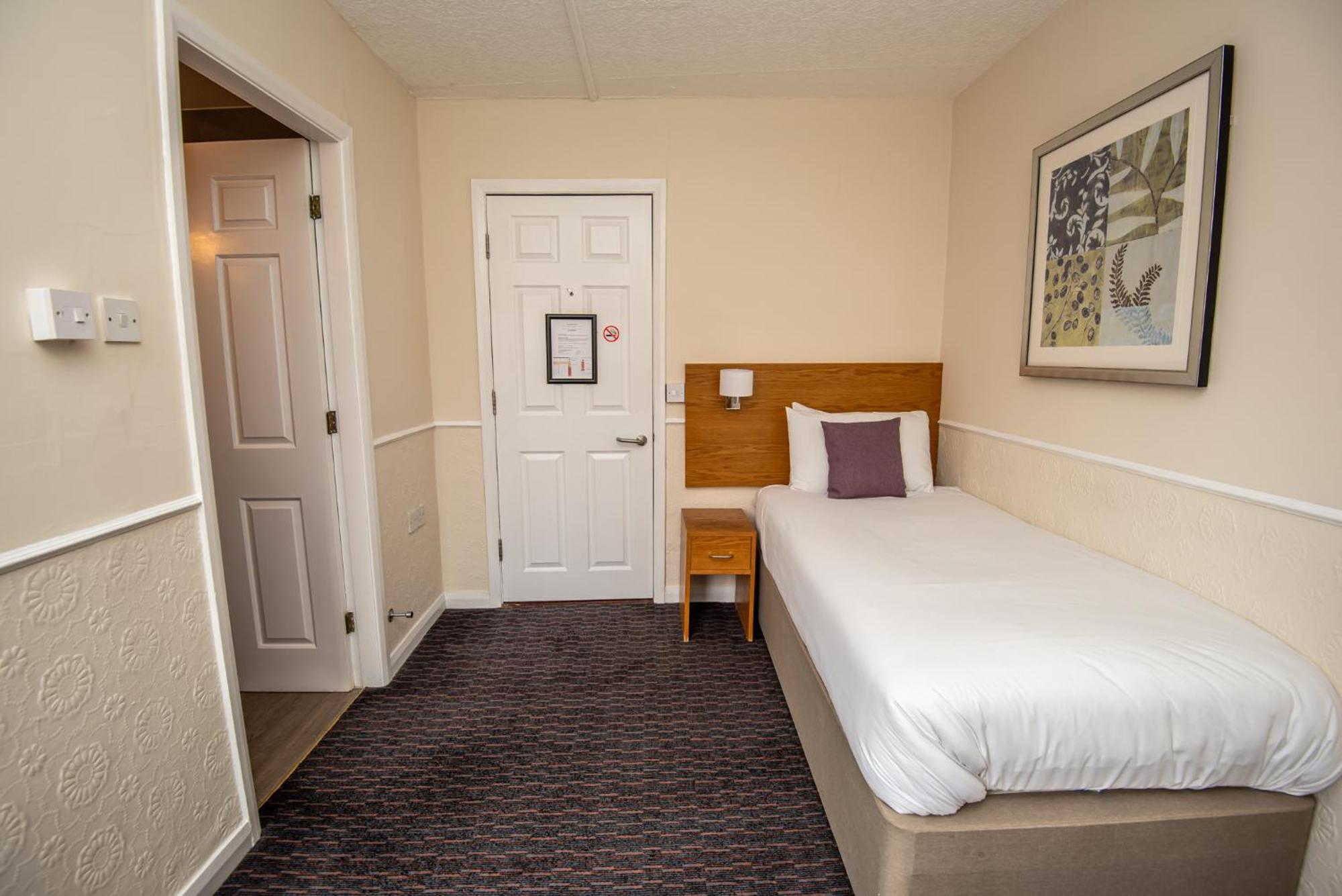 Standard Single Room