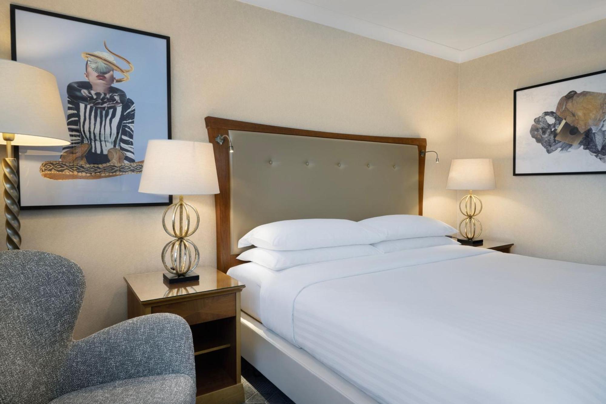 Superior Zimmer mit Kingsize-Bett