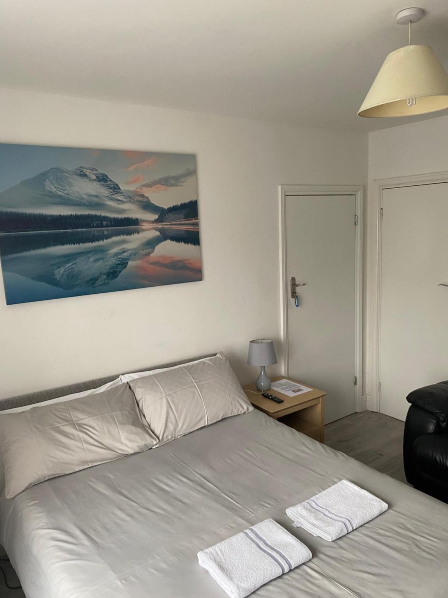 Double Room with Shared Bathroom