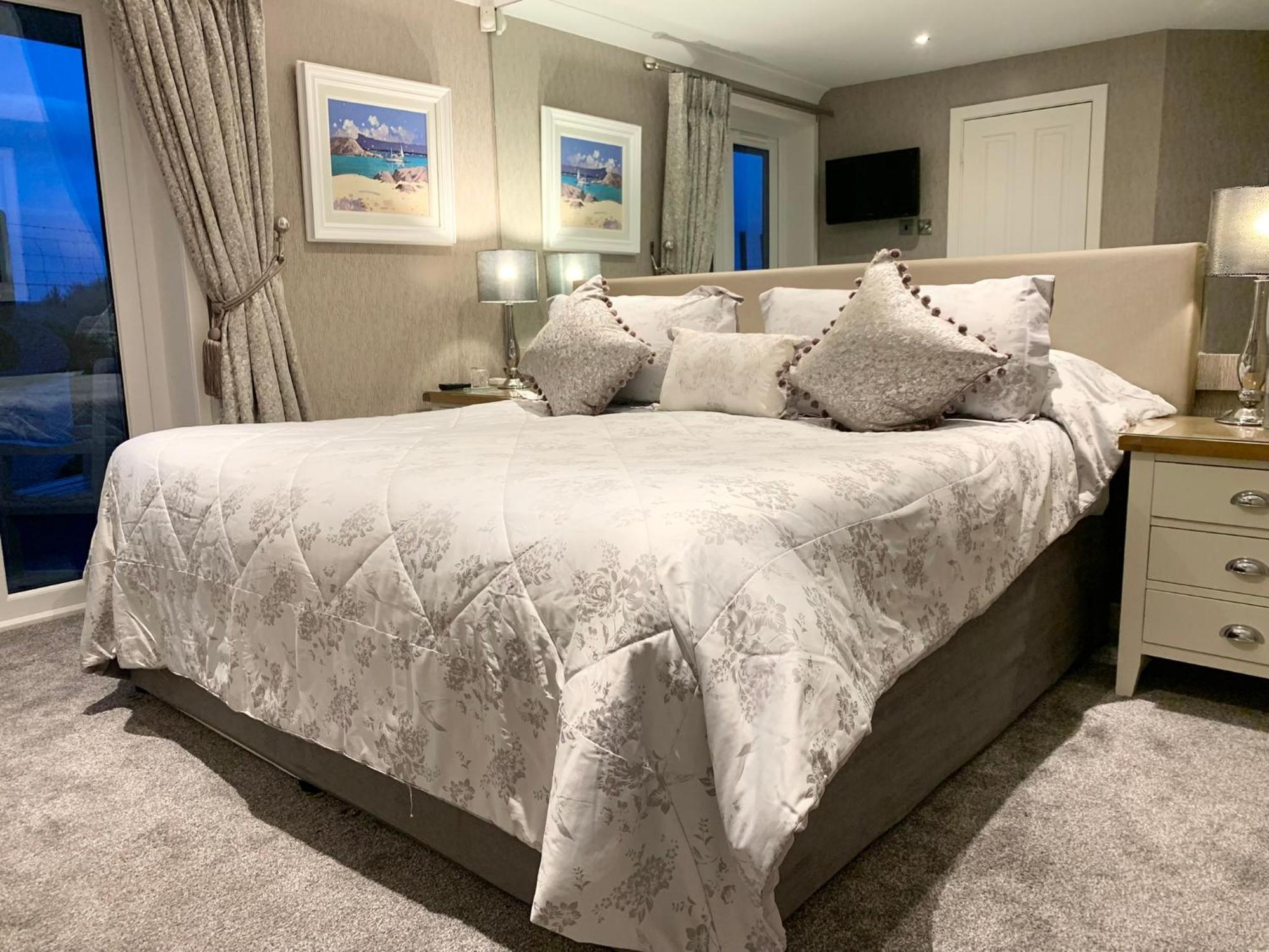 Standard Double Room,14256110:JPEG