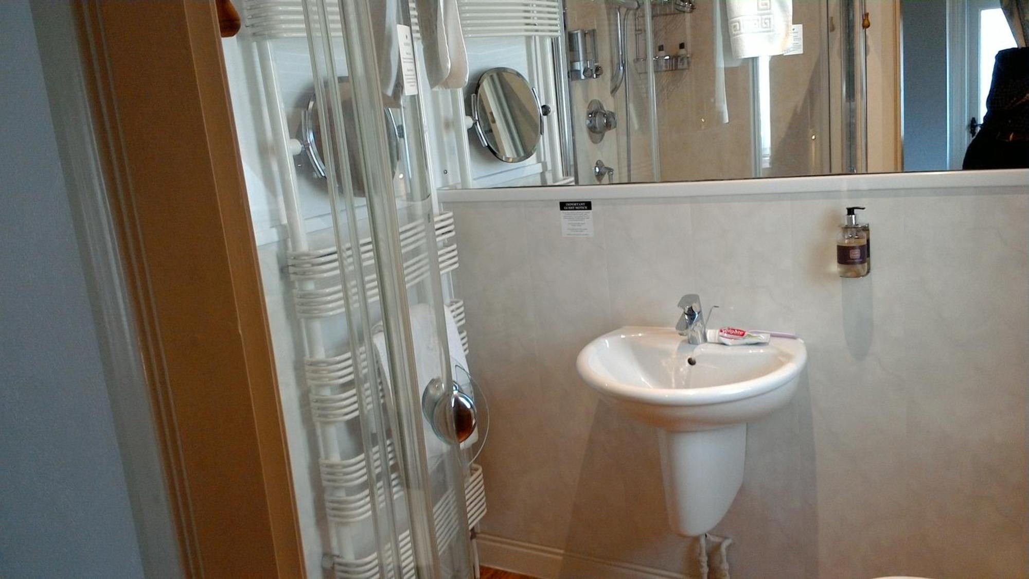 Double Room with Private Bathroom