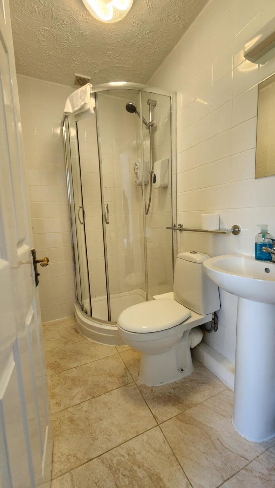 Single Room with Private Bathroom