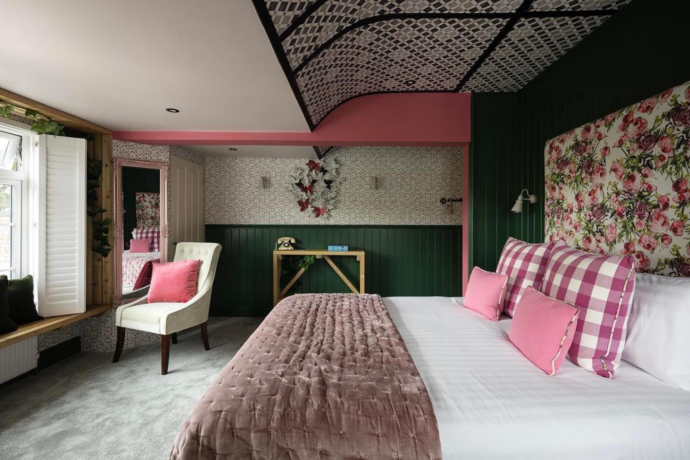 Doppelzimmer mit Gartenblick