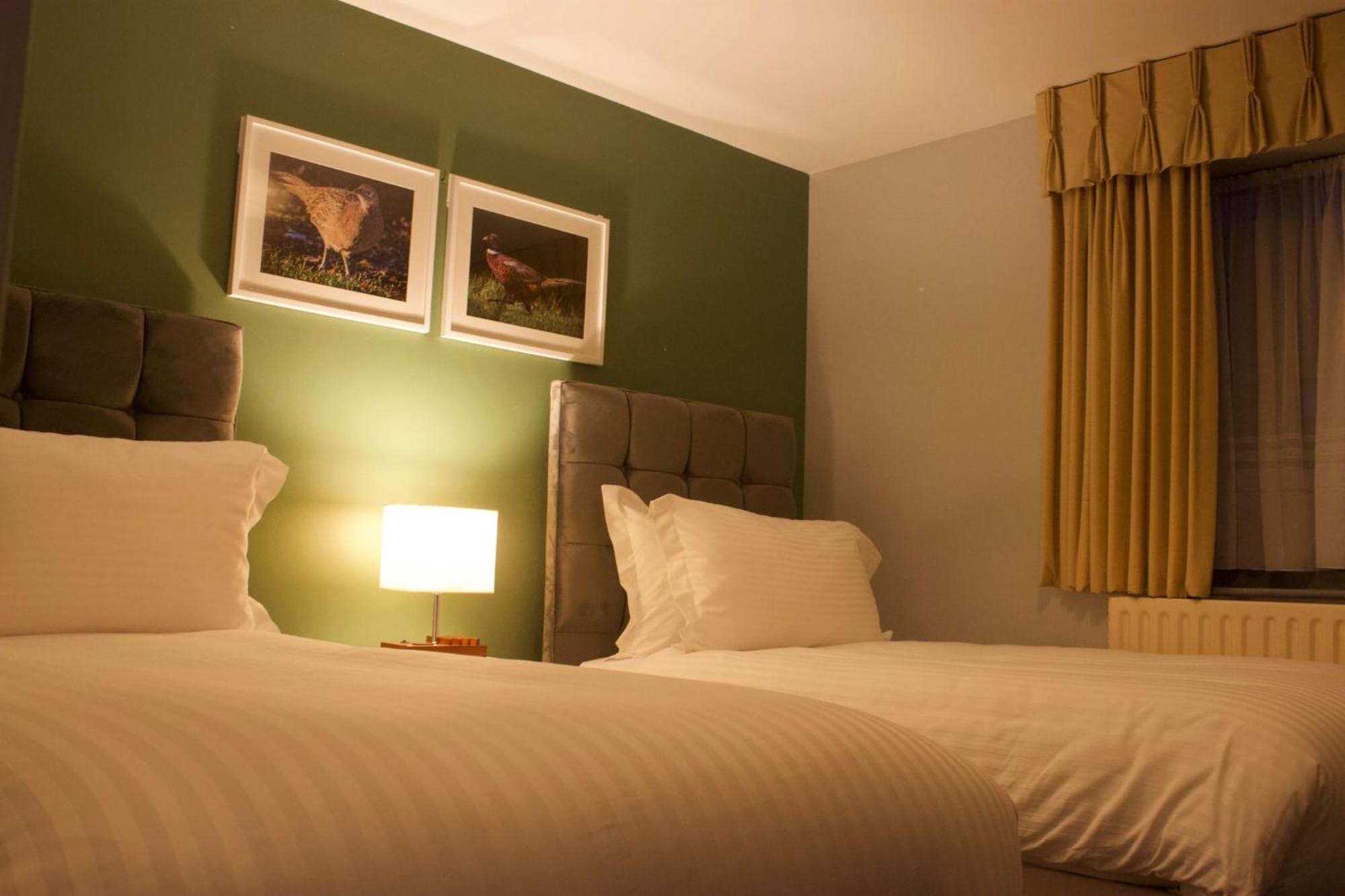 Twin Room with Private Bathroom