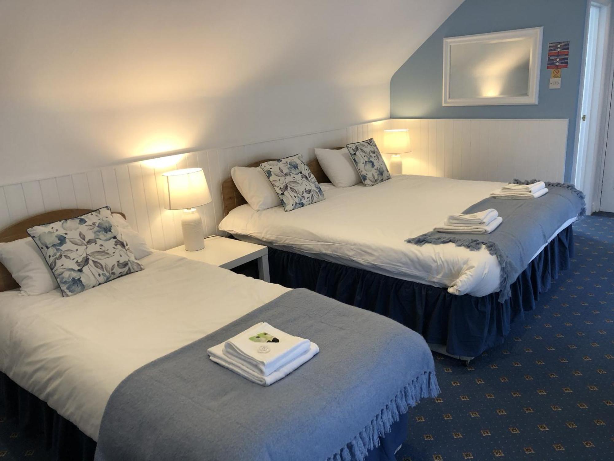 Triple Room with Shower