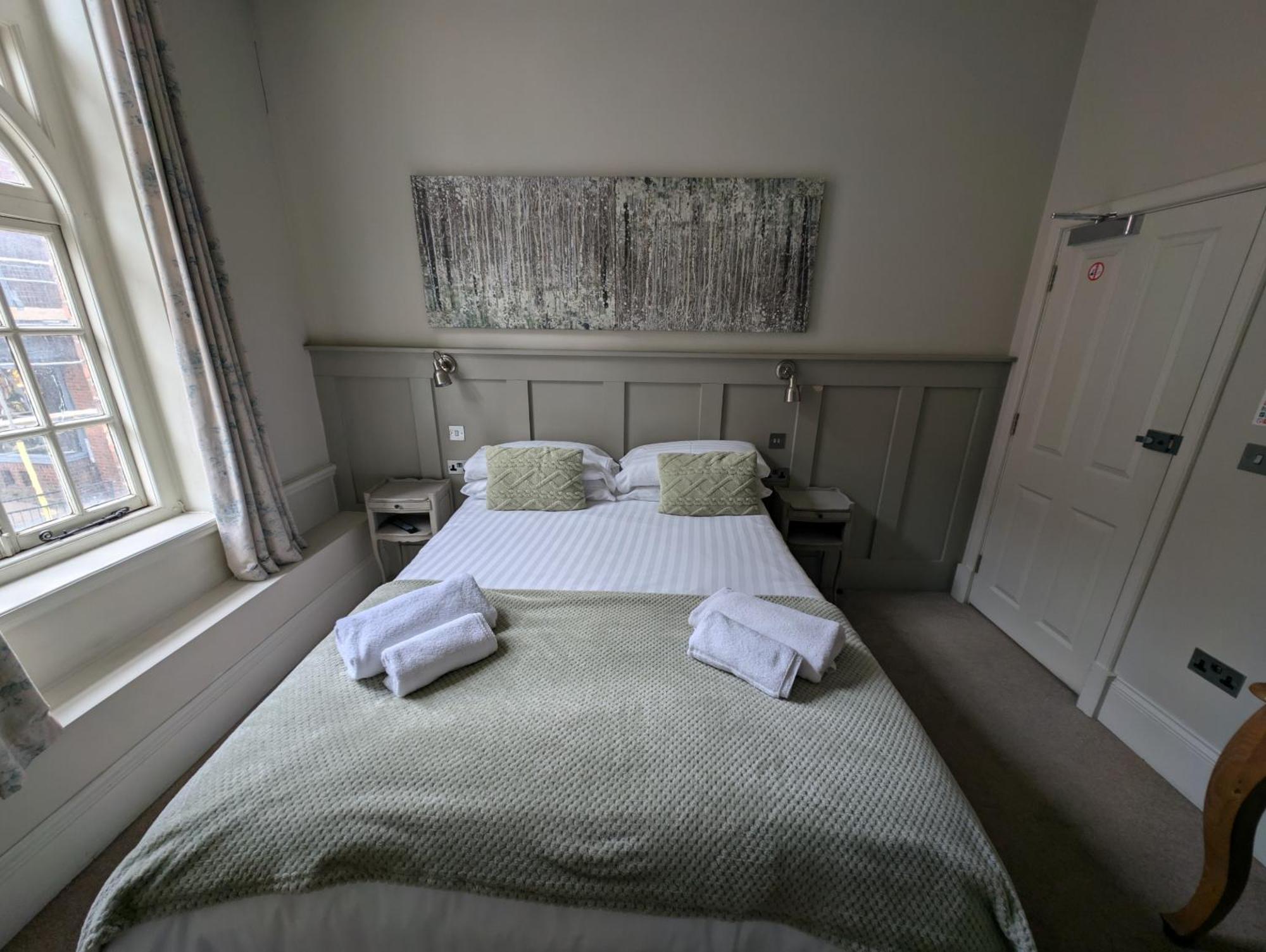 Superior King Room