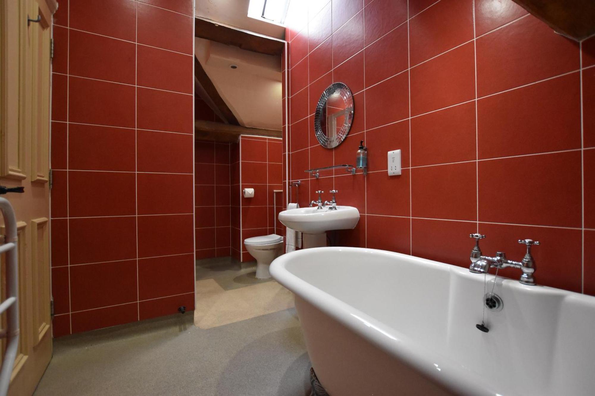 Apartment with Shower