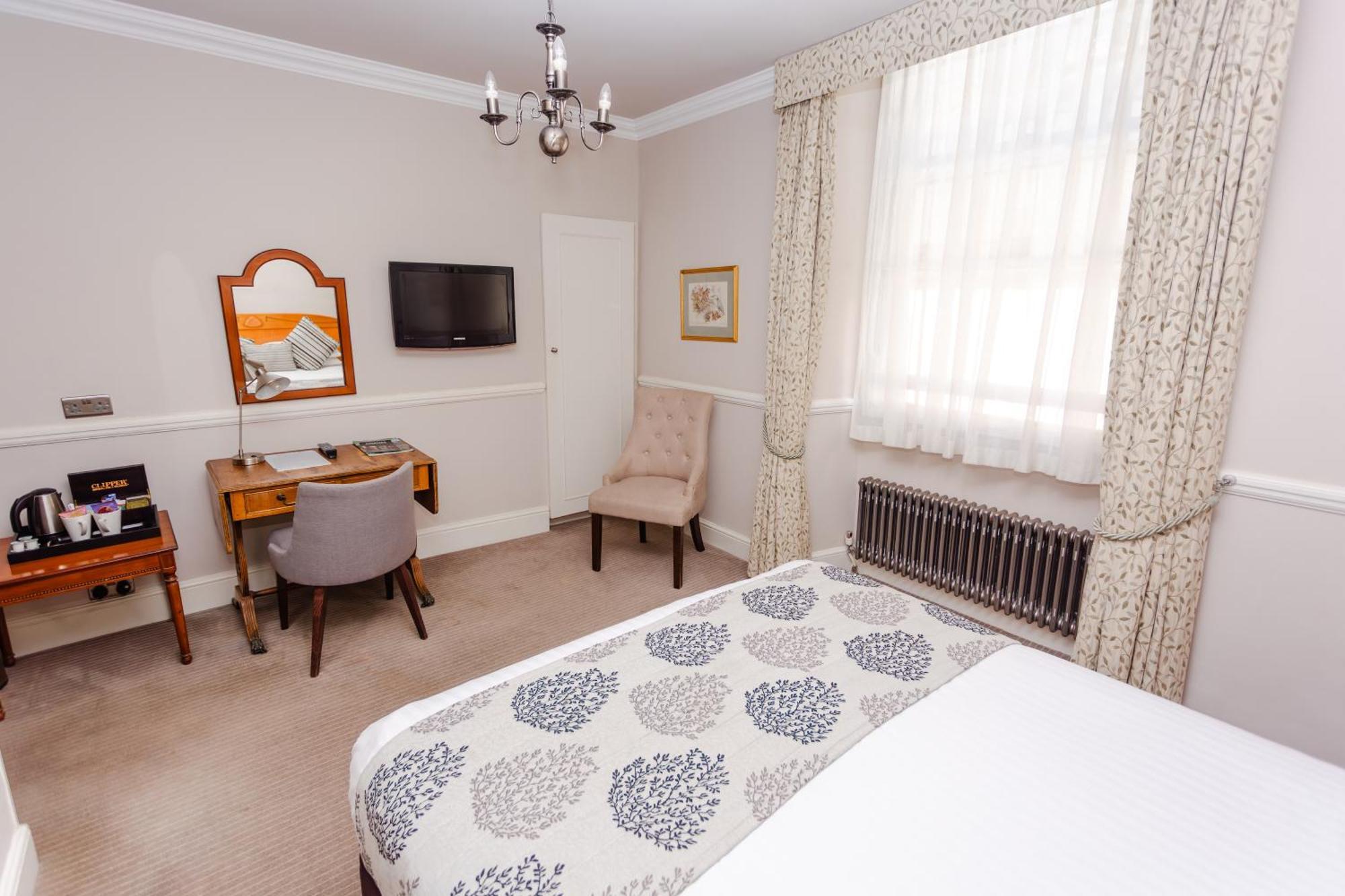 Classic Double Room