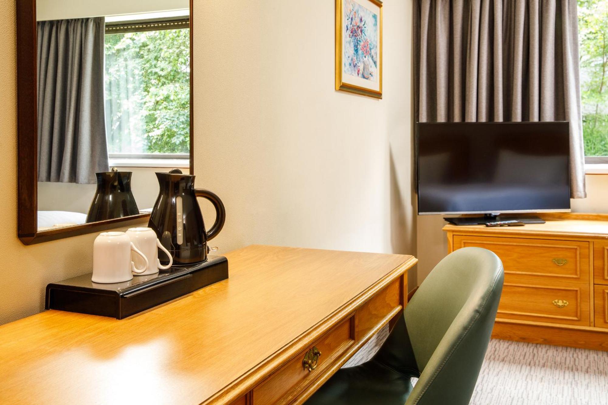Classic Twin Room