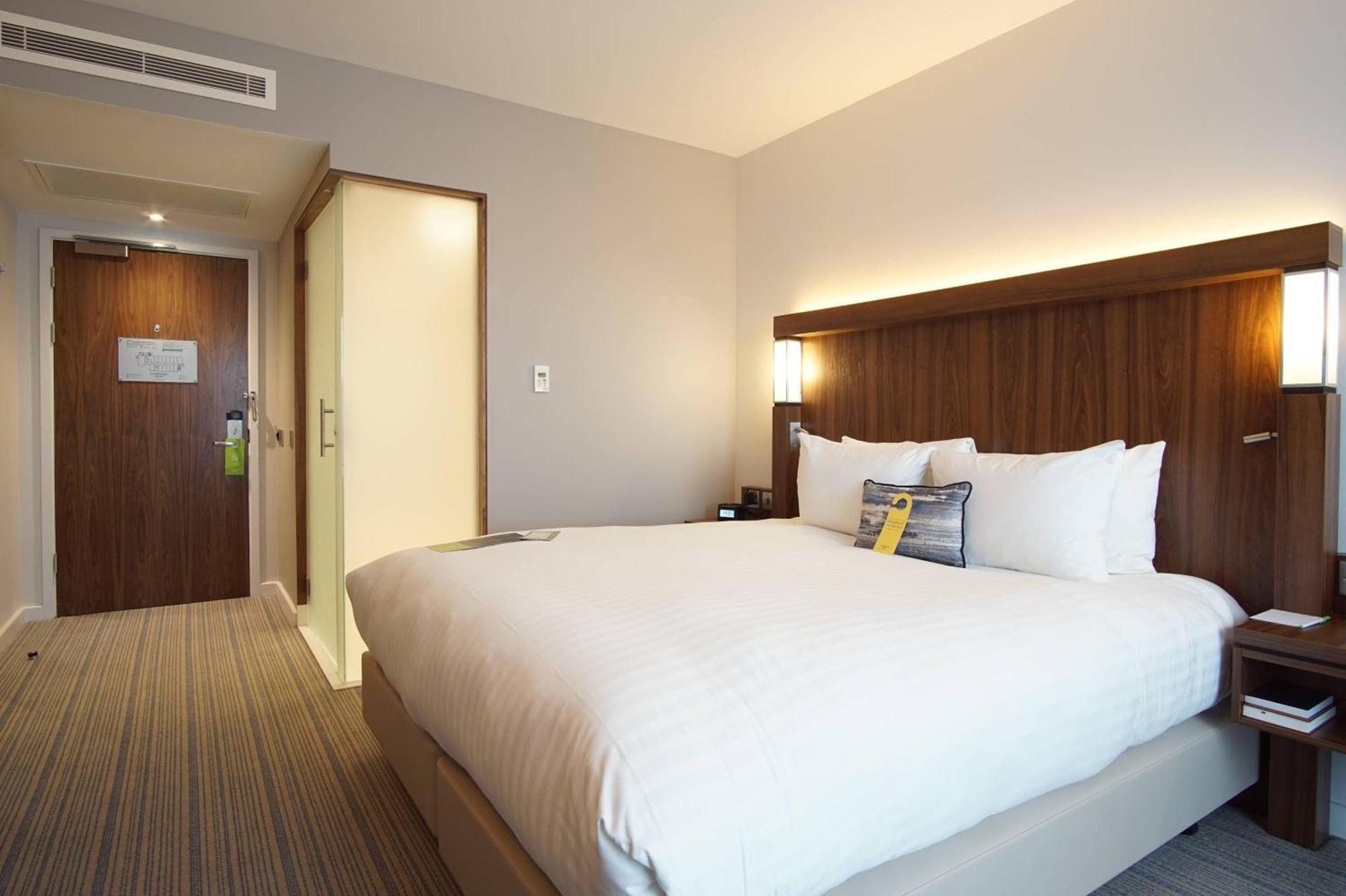 King Room,1643135879:JPEG