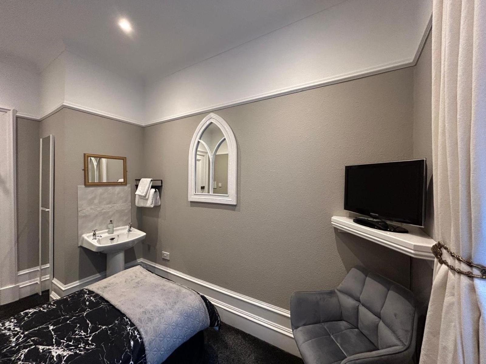 Budget Single Room,1646363747:JPEG