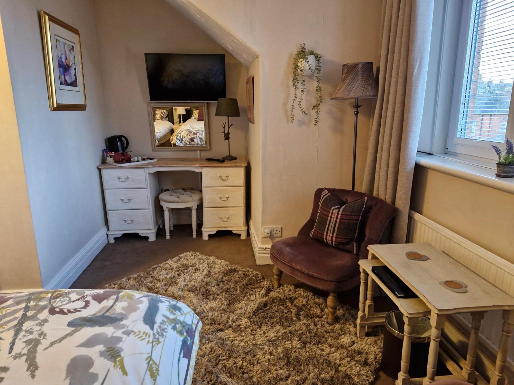 Twin Room with Private Bathroom