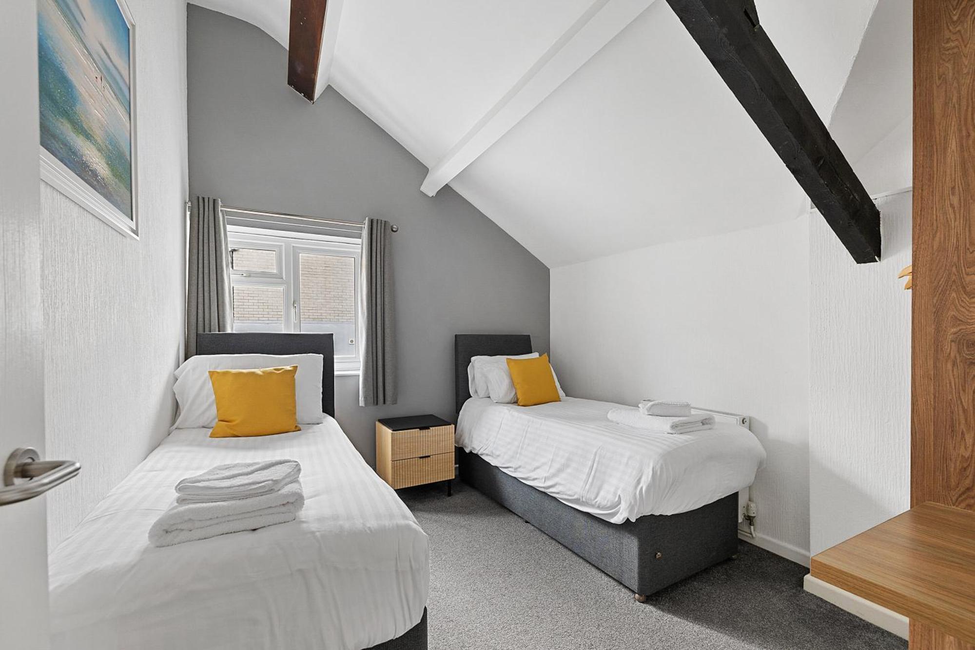 Two-Bedroom Apartment with City View
