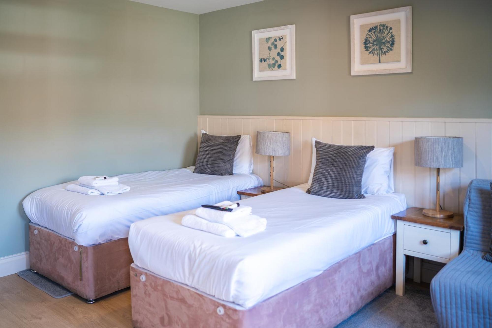 Deluxe Double Room with Extra Bed